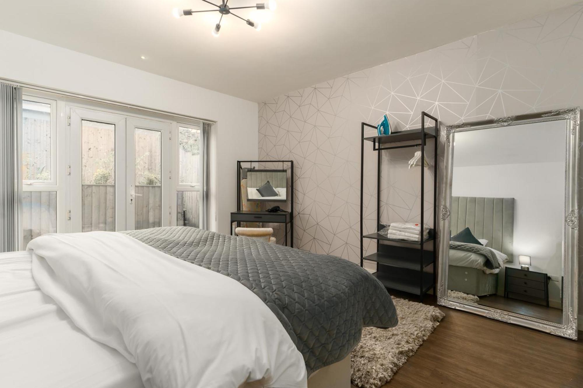 Nottage House Premier Apartments كارديف المظهر الخارجي الصورة