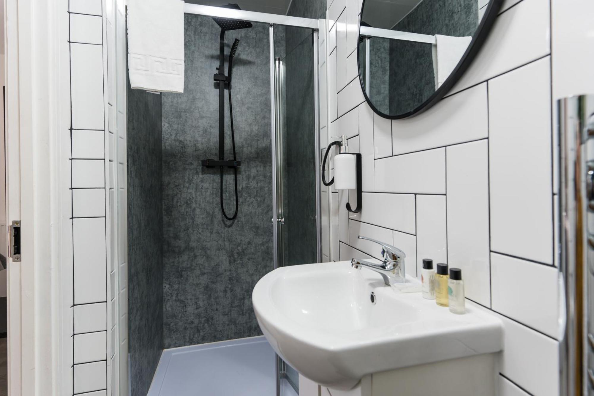 Nottage House Premier Apartments كارديف المظهر الخارجي الصورة